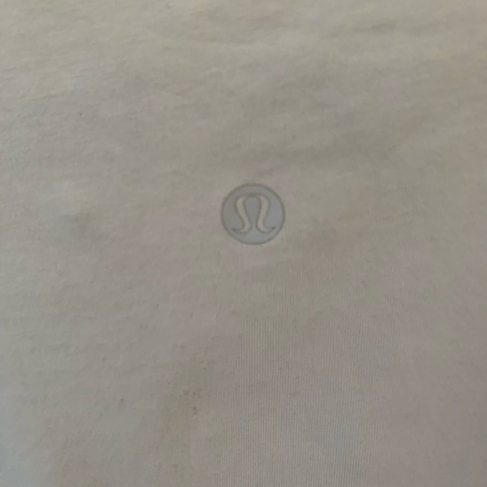 Light purple lululemon vneck